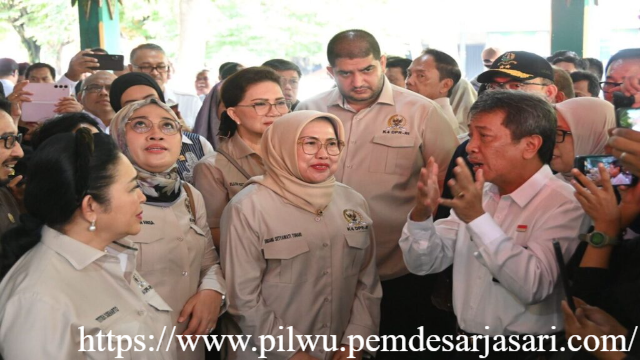 Ketua Komisi IV DPR Resmikan Gudang Komoditas